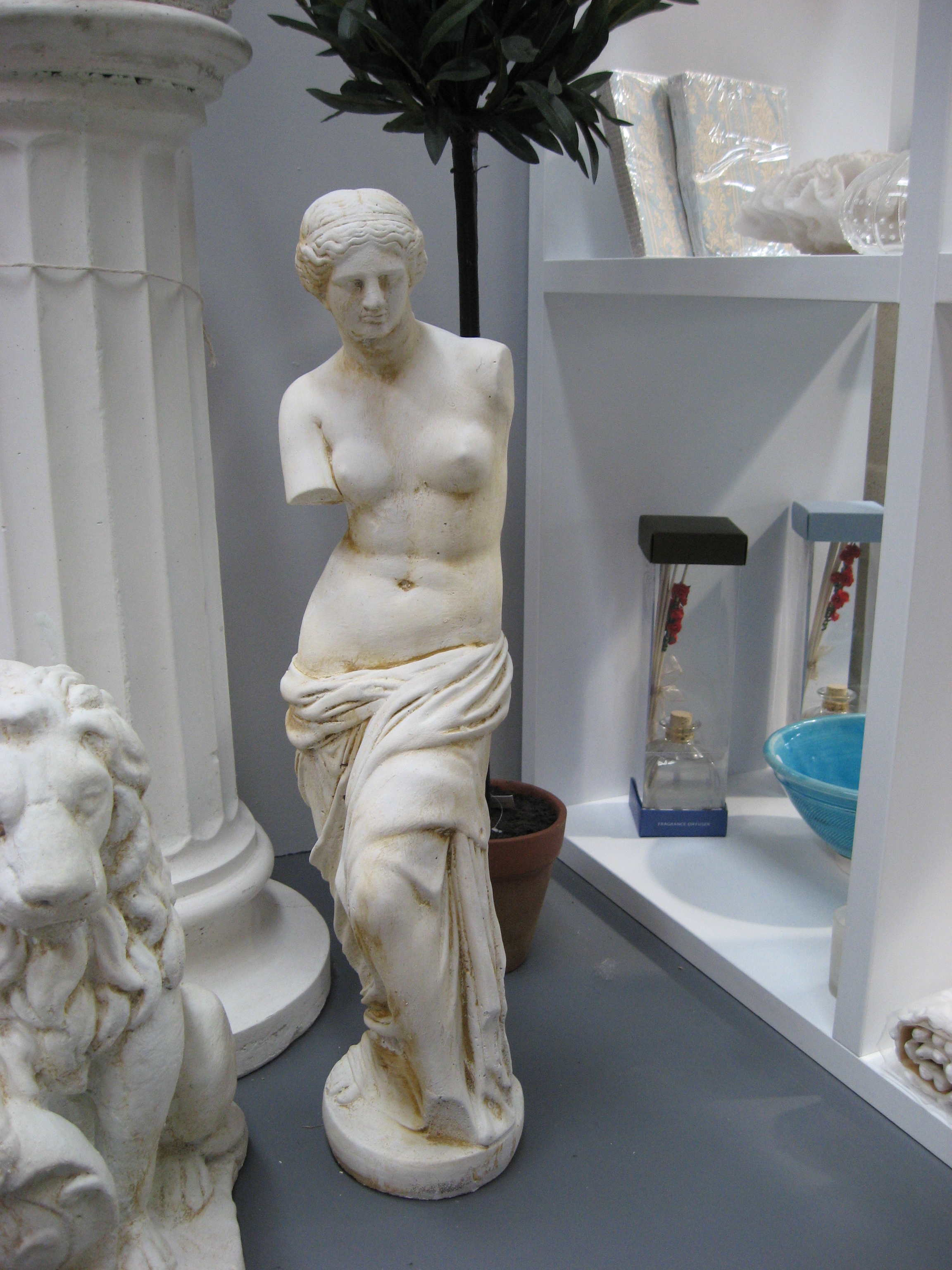 Venus de Milo Medium