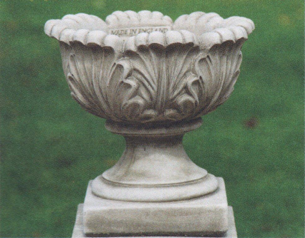 Acanthus Urn Small