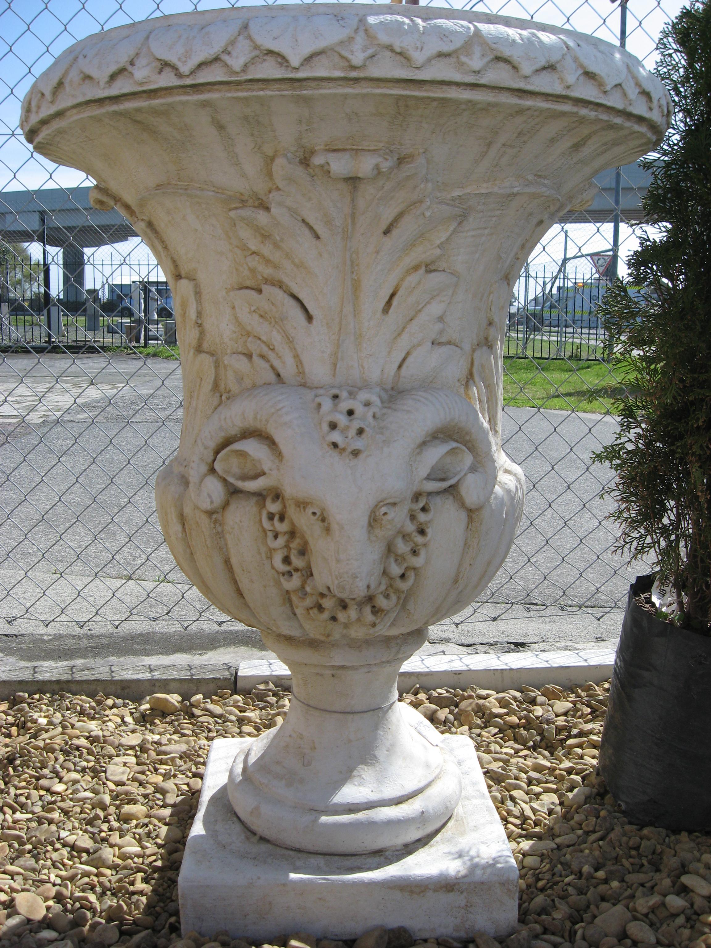 Alexander Urn